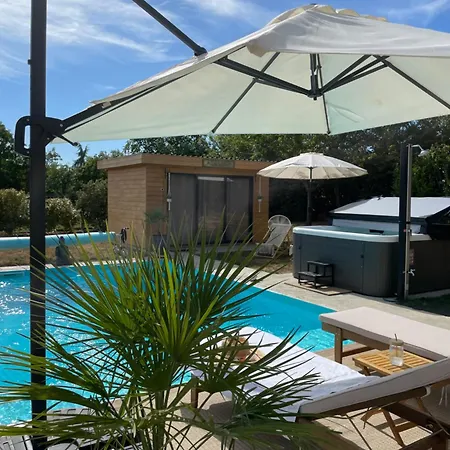 O'manava Et Bien-etre Bed & Breakfast 3*