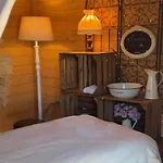 O'manava Et Bien-etre 3* Virac